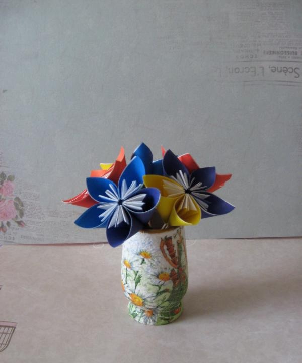 Origami-Papierblumen