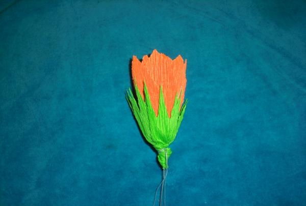 Corrugated paper lotus flower