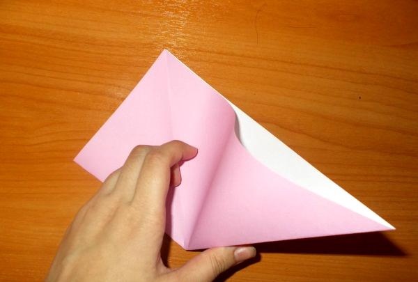 Nakakatawang origami snail