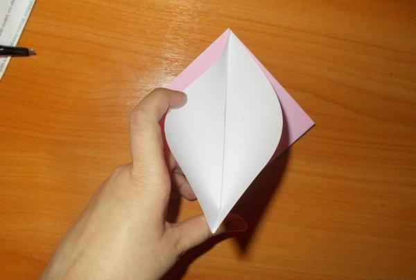 Nakakatawang origami snail