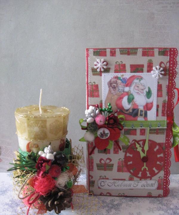 Novoročná sviečka a dekorácia