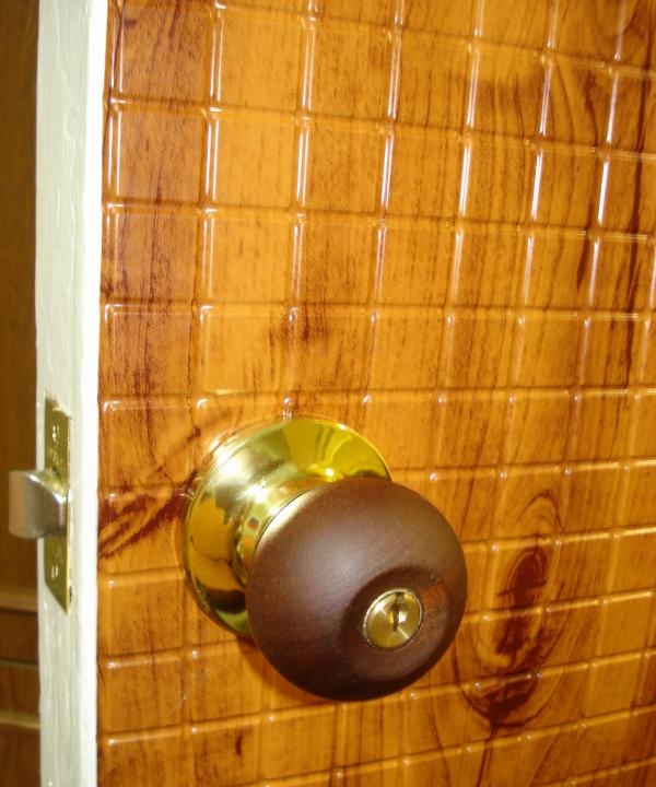 install the door handle