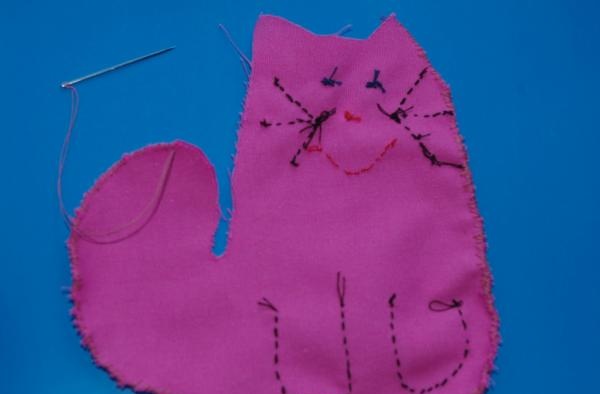 ružičasti mačak Murzik