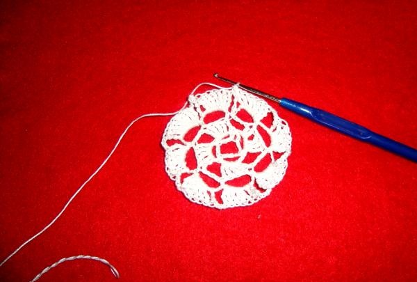 Knitting a ball