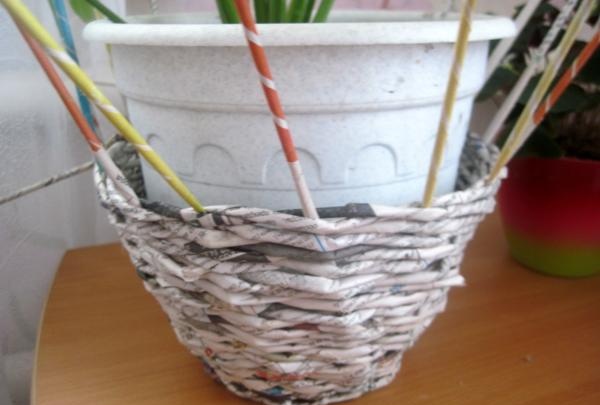 Pots made from newspaper tubes