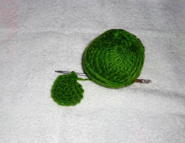 Giocattolo tartaruga lavorato a maglia