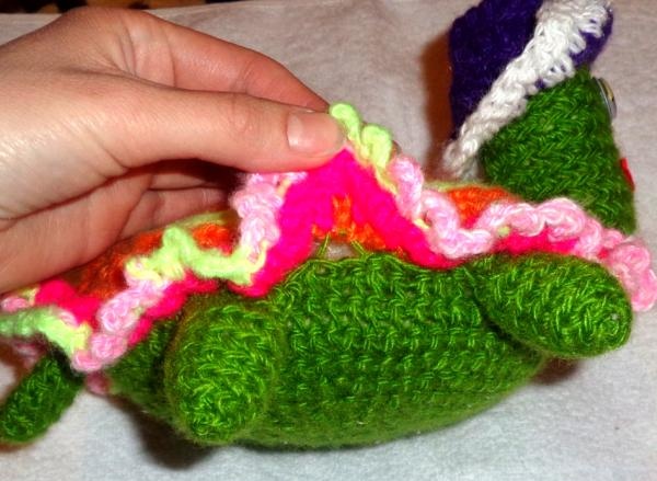 Плетена играчка костенурка