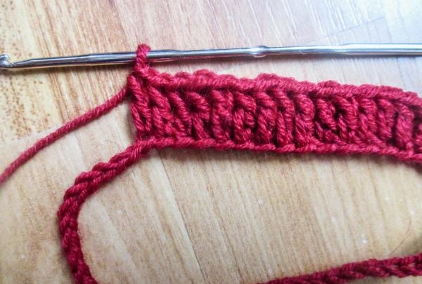 we knit a chain loop