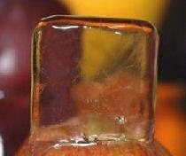 Como fazer gelo transparente