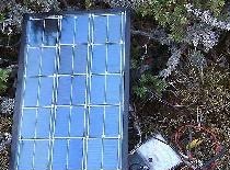 Bateria słoneczna zbudowana z diod i tranzystorów