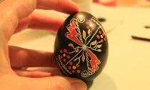 Painting using the "pysanka" technique