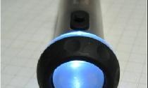 Walang hanggang flashlight o Faraday flashlight