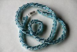 Armband gebaseerd op een touw in Turkse techniek