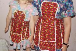 Apron "Chamomile" untuk ibu dan anak perempuan