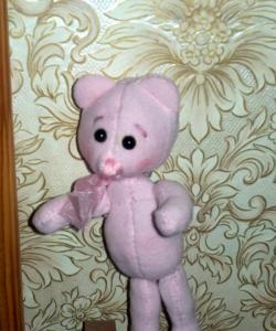 Comment faire un ours en peluche rose ?