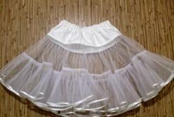 We sew a petticoat for a sun-cut skirt