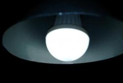 Hvordan demontere og reparere en LED-lampe