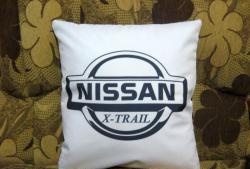 Mainan bantal kereta