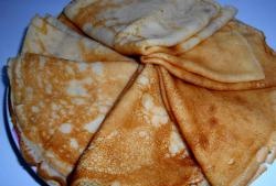 Mga pancake ng custard na may kefir