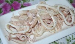 How to clean squid and cook it delicious in two minutes