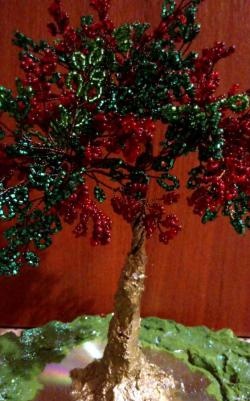 Beaded tree - isang orihinal na souvenir