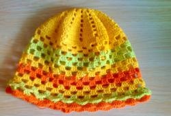 Master class on knitting decorations for a summer hat