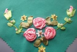 Napkin with embroidered roses