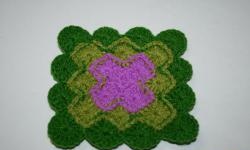 Bavarian knitted mainit na tray