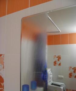 Pentru a preveni aburirea oglinzii din baie