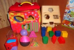 Educational games and activities for a 2-3 year old child