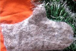 Minor repairs of felted items