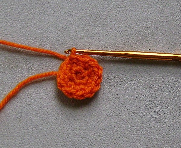 Как да плетете на една кука завивка за новородено