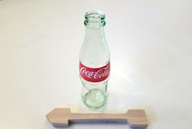 Puzzle Arrow in a bottle