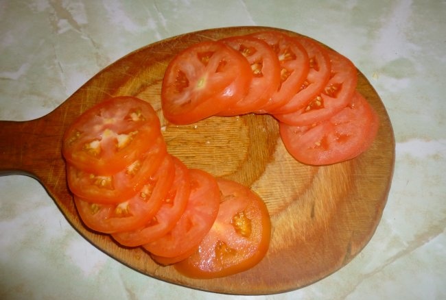 Vištienos filė su pomidorais ir sūriu