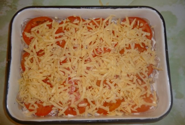 Kyllingfilet med tomater og ost