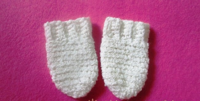 ถุงมือถักโครเชต์สำหรับทารกแรกเกิด