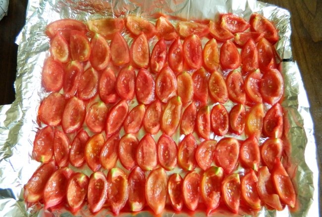 Saulē kaltēti tomāti ziemai