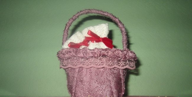 Basket made from a yoghurt jar