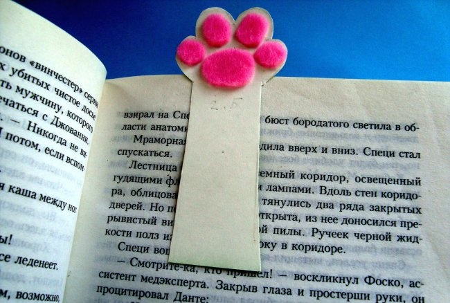 Bookmark Cat's Paw