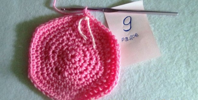 Chapéu de crochê com laço para bebê