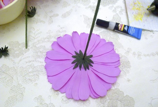 Rosa Gerbera aus Foamiran