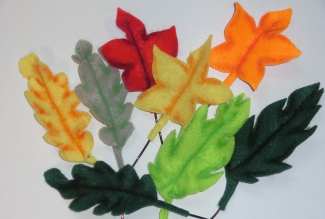 Jesenná kytica vyrobená z filcu