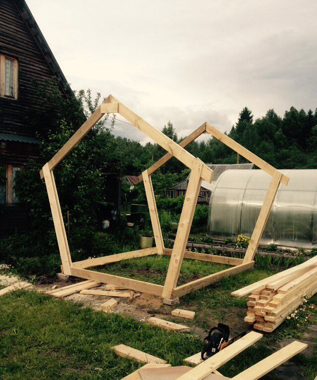 Een eenvoudig tuinpaviljoen in 1 dag