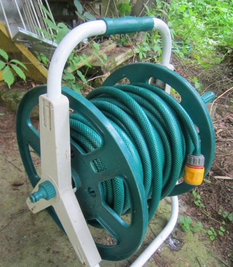 Simple automatic watering system