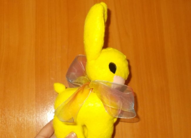 Thỏ sang trọng màu vàng DIY