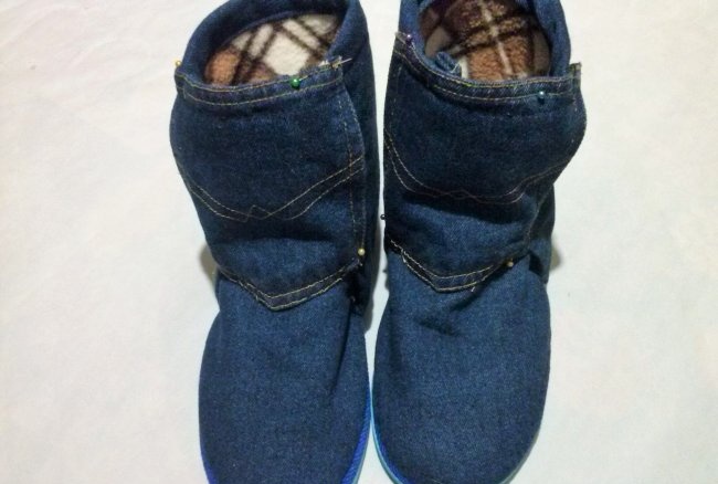 Denim boots with fleece