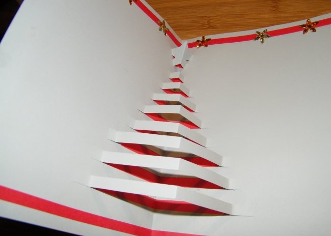 Targeta panoràmica de Cap d'Any amb una imatge interna tridimensional d'un arbre de Nadal