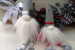Gnomes dễ thương để trang trí hoặc trang trí cây thông Noel