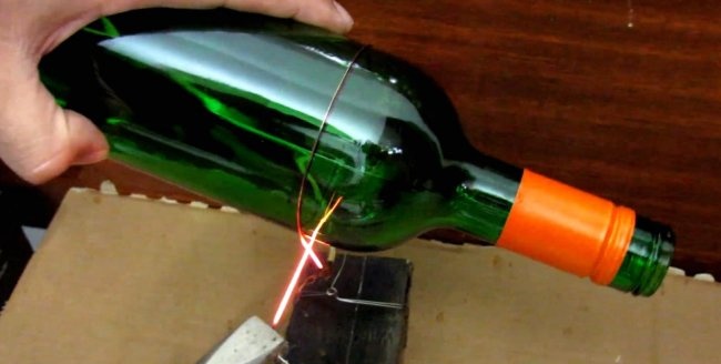 How to cut a glass bottle