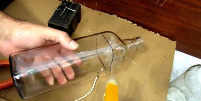 Wie man eine Glasflasche schneidet